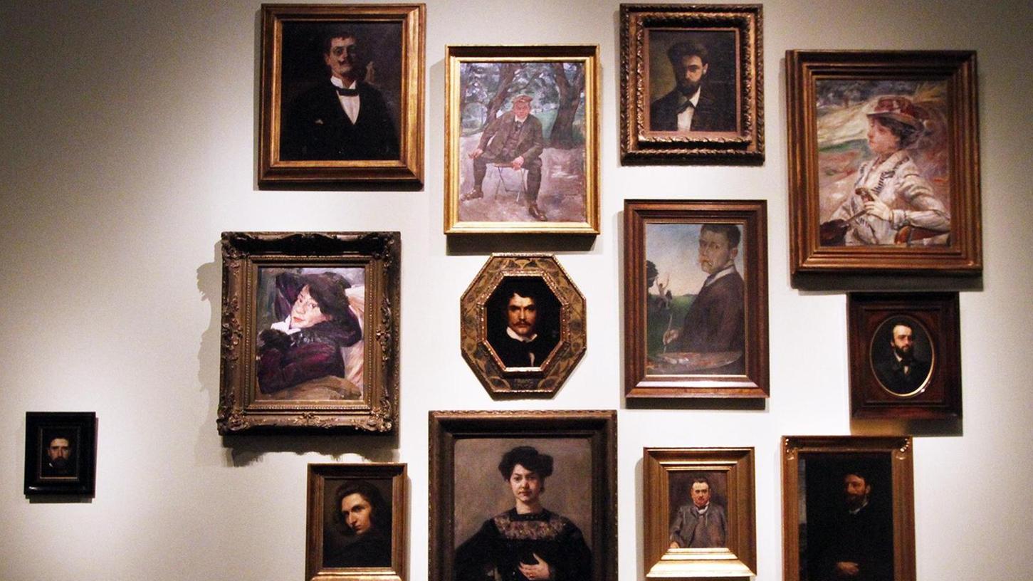 Ein Haufen Selbstdarsteller: Die Selbstporträts der Maler blicken in der Schau auf die "Selfies" ihrer Fotografenkollegen des 19. Jahrhunderts.