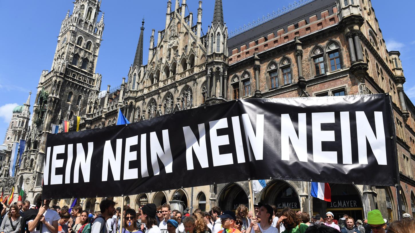 Zehntausende demonstrierten am Donnerstag in München gegen das Polizeiaufgabengesetz, das die CSU umsetzen will.