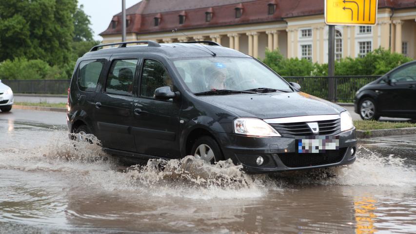 Starkregen und Gewitter: Unwetter wütet über Franken