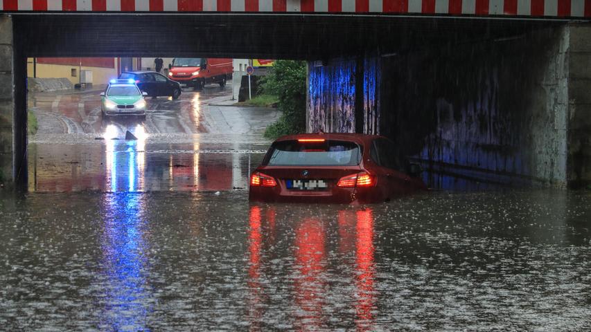Starkregen und Gewitter: Unwetter wütet über Franken