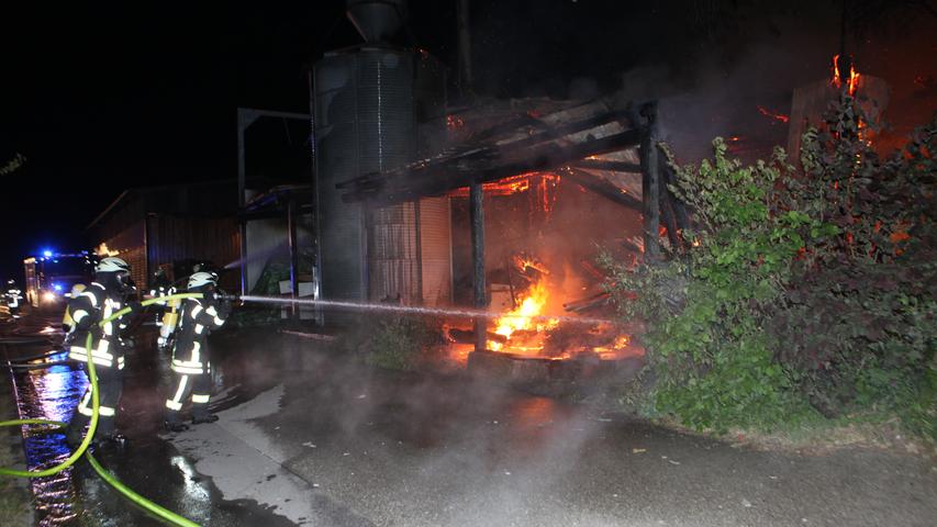 Halbe Million Euro Schaden: Zimmerei in Colmberg steht in Flammen