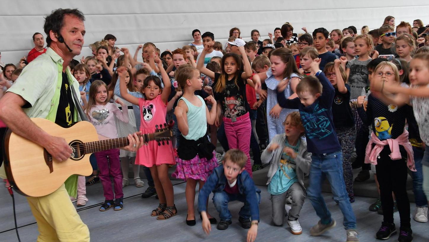 Höchstadter Schule feierte ausgiebig Geburtstag