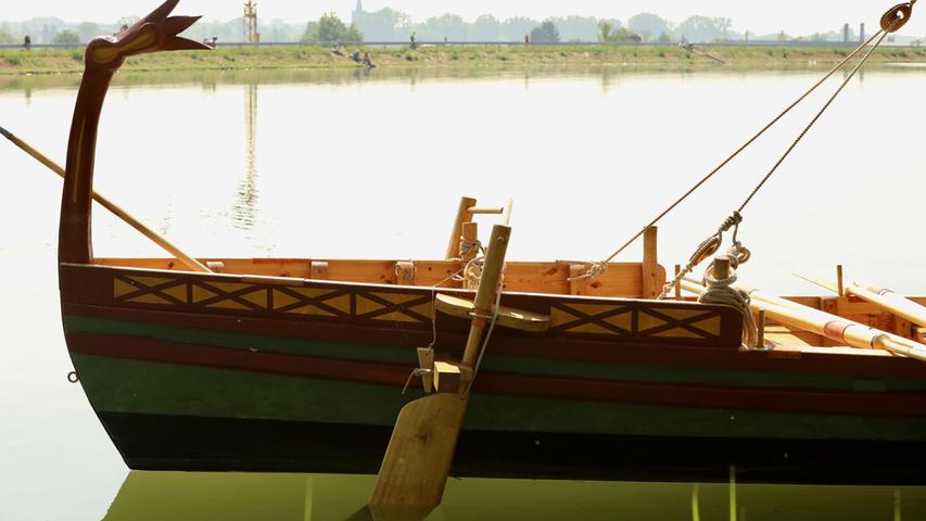 Römerboot auf Tour: Jungfernfahrt auf dem Main-Donau-Kanal