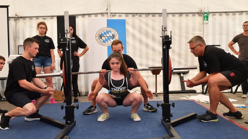 Muskelspiel: Kraftsportler liefern sich Dreikampf in Forchheim