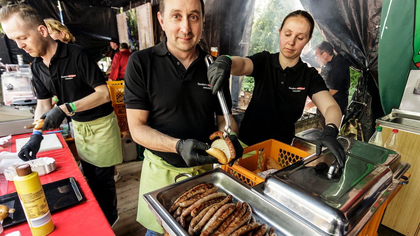 Angrillen für den Pegnitzer Bratwurstgipfel: Geht es nach Bürgermeister Uwe Raab, dann soll das Feuer unter dem Rost bis Sonntag, 2. Juni, Angrillen für den Pegnitzer Bratwurstgipfel: Geht es nach Bürgermeister Uwe Raab, dann soll das Feuer unter dem Rost bis Sonntag, 2. Juni,