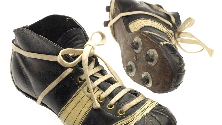 Diese Schuhe kamen 1954 bei der WM zum Einsatz.