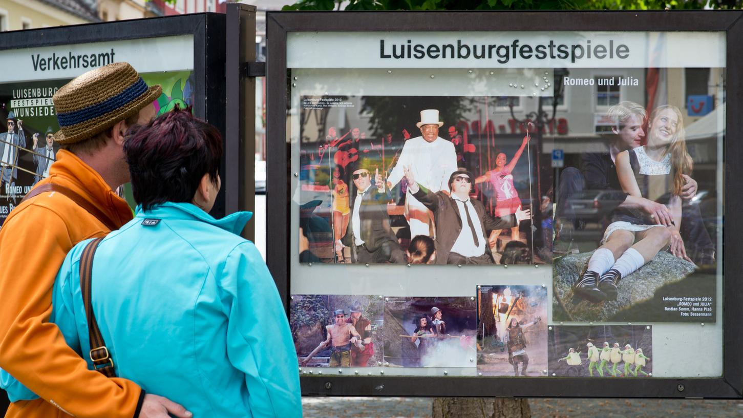 Der Ex-Intendant der Luisenburg-Festspiele Michael Lerchenberg und Bürgermeister Karl-Willi Beck sind von der Staatsanwaltschaft Hof angeklagt.