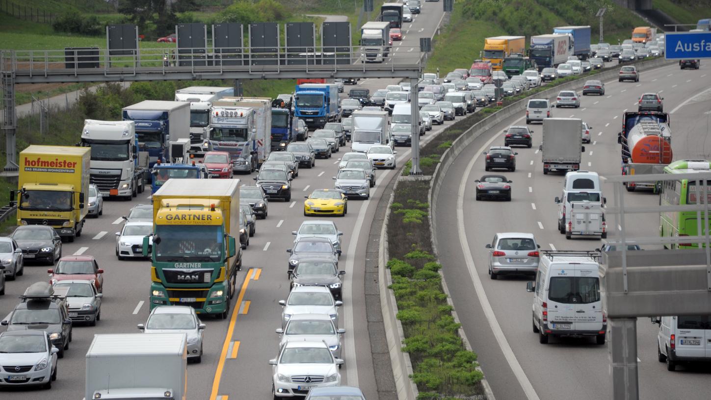 Urlaubsverkehr: Weiterhin viel Stau auf Bayerns Autobahnen
