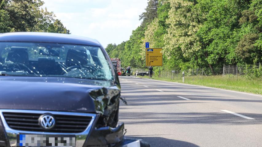 Vier Verletzte nach Frontalzusammenstoß bei Strullendorf