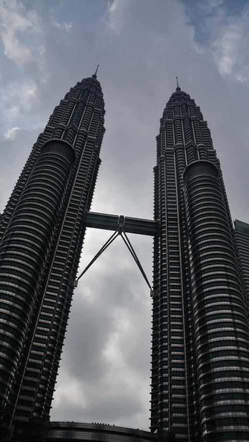 Die Petronas Towers in Kuala Lumpur galten nach ihrer Fertigstellung Ende der 90er Jahre für sechs Jahre als höchste Gebäude der Welt.