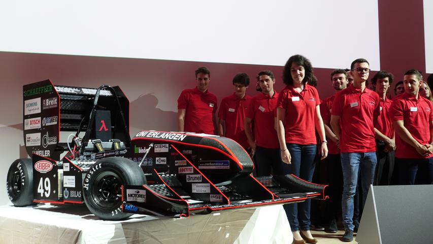 Mit technischer Fantasie und Know how: Studenten der FAU bauten Rennwagen bei Formula Student