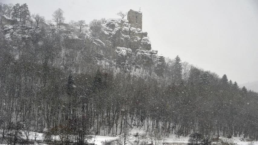 Die Ruine im Winter.