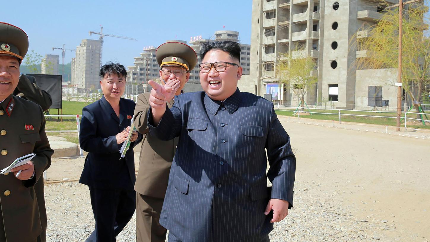 Kim Jong Un reicht US-Präsident Trump erneut die Hand