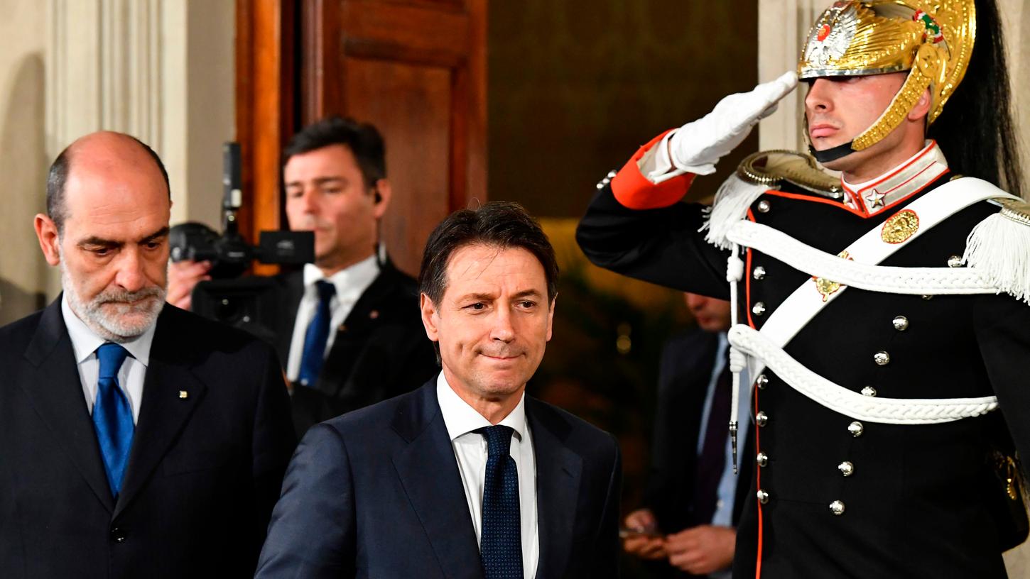 Giuseppe Conte, designierter Ministerpräsident Italiens, hat am Sonntag überraschend den Auftrag zur Regierungsbildung an Staatspräsident Mattarella zurückgegeben.