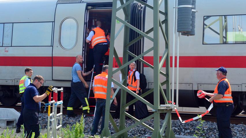 Zwischen Baiersdorf und Bubenreuth: Rund 300 Fahrgäste aus ICE evakuiert