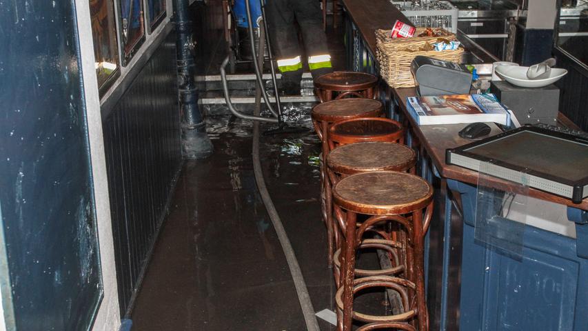 Nach Unwetter in Nürnberg: Kino-Café Meisengeige unter Wasser