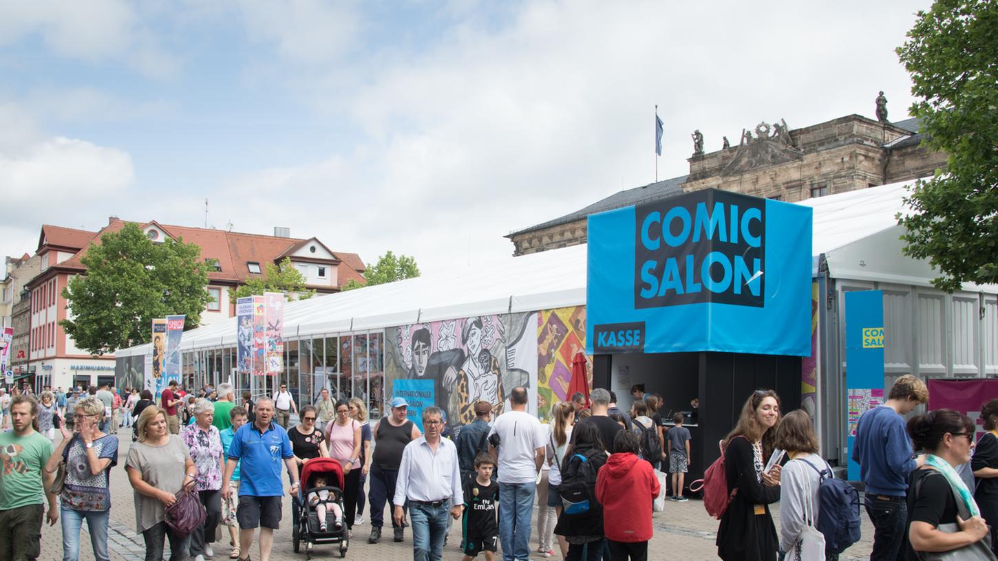 Der 18. Internationale Comic-Salon in Erlangen hat alle Besucherrekorde gebrochen. Etwa 30.000 Fans waren angereist, um ihre Lieblings-Artists live zu treffen.