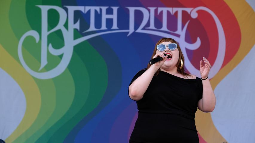 RiP 2018: Beth Ditto, The Neighbourhood und Yungblud auf der Bühne