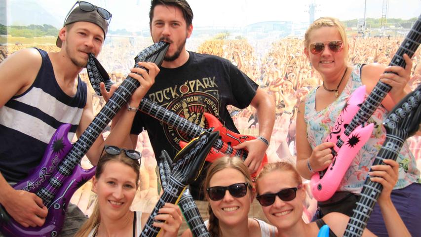 RiP-Sonntag: Luftgitarren-Helden rocken die Fotowand