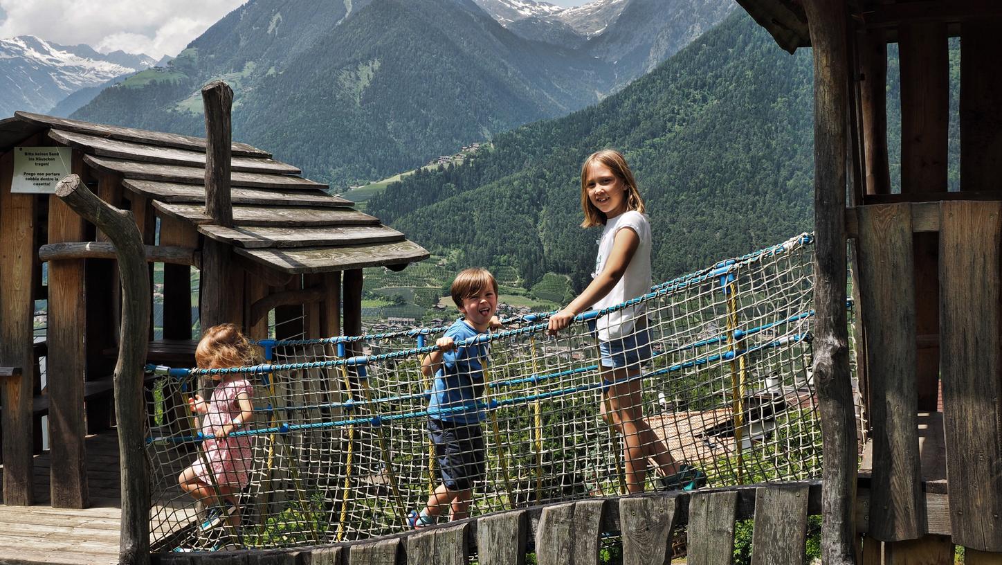 Familienhotels in Südtirol: Mal ohne Kinder sein Familienhotels in Südtirol: Mal ohne Kinder sein