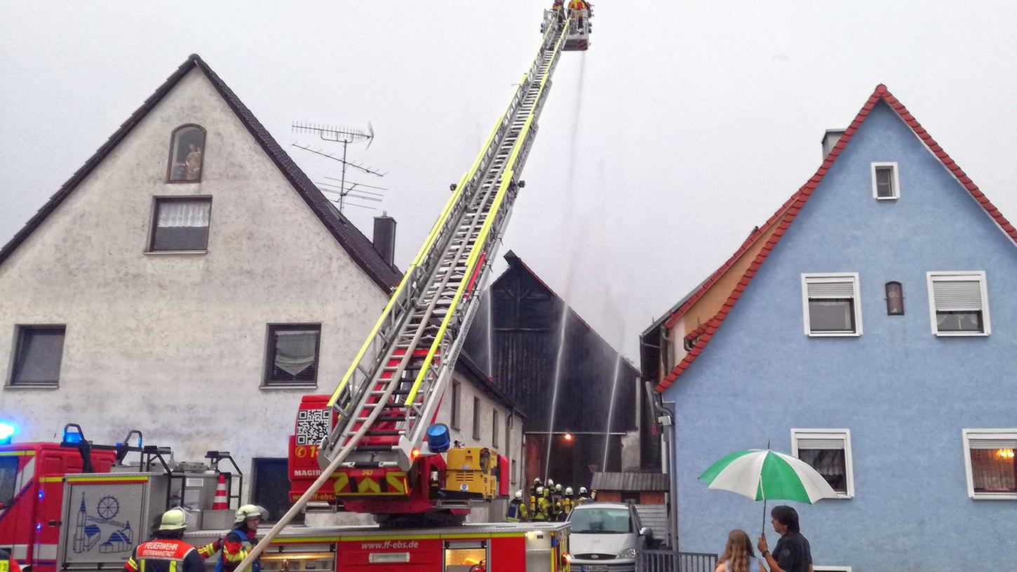 Kirchehrenbach: Ortskern war vom Feuer bedroht