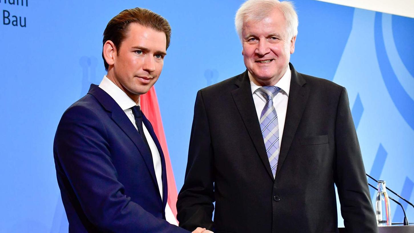 Der österreichische Kanzler und der Bundesinnenminister sind sich einig: Flüchtlinge, die schon in anderen EU-Ländern registriert sind, sollen schon an der Grenze abgewiesen werden.