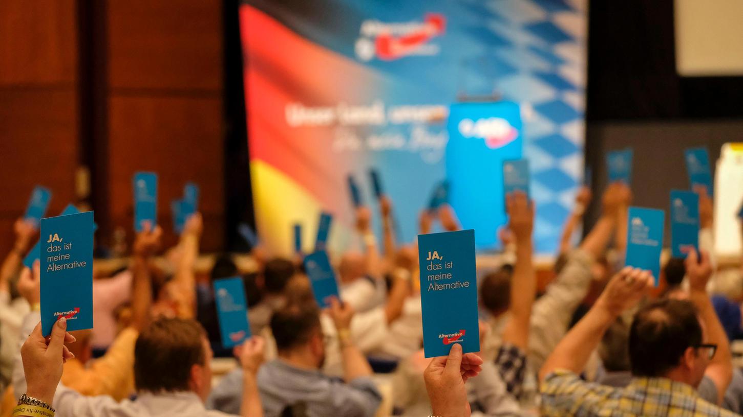 Der Landesvorstand der AfD hat eine Amtsenthebung sowie eine einstweilige Anordnung beim Landesschiedsgericht gegen Benjamin Nolte beantragt. Der Landesvorstand der AfD hat eine Amtsenthebung sowie eine einstweilige Anordnung beim Landesschiedsgericht gegen Benjamin Nolte beantragt.