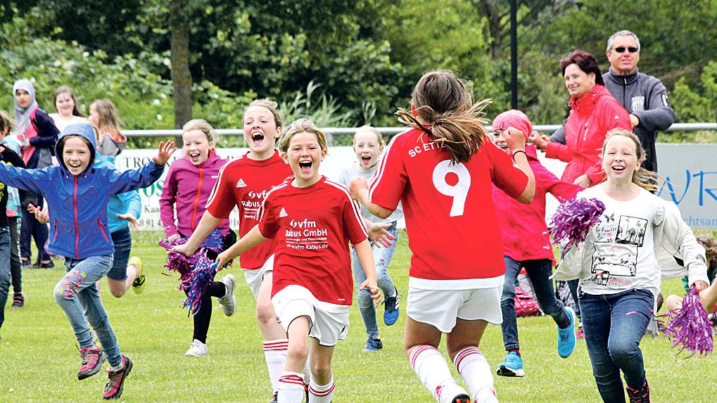 Große Fußball-Begeisterung der Grundschulen