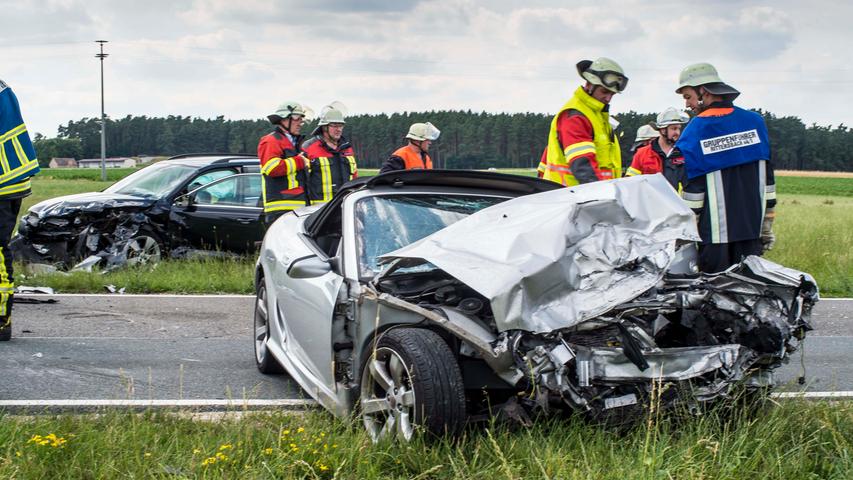Sportwagen kollidiert bei Aurau mit Skoda Octavia: Drei Verletzte