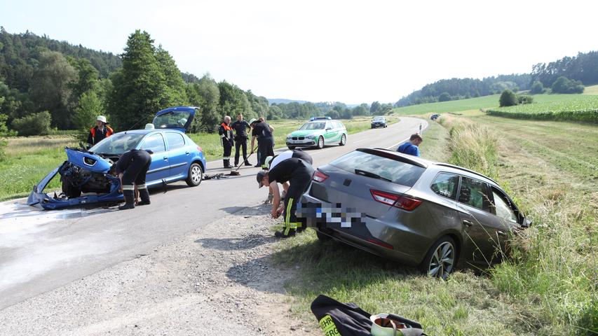 Verkehrsunfall bei Bruckberg: Autofahrerin mittelschwer verletzt
