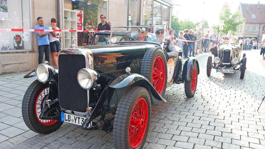 Oldtimer Rallye: Altmühltal Classic macht Station in Zirndorf