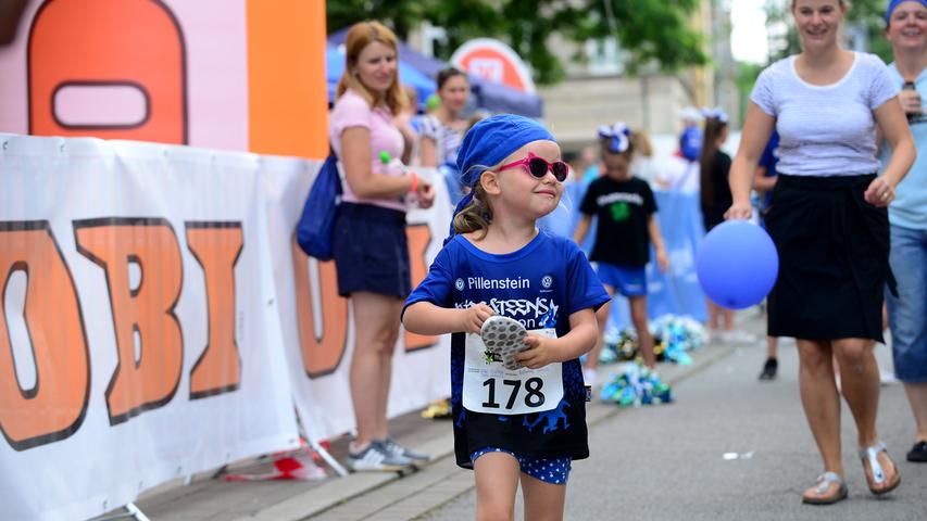 Metropolmarathon in Fürth: Kids laufen um die Wette