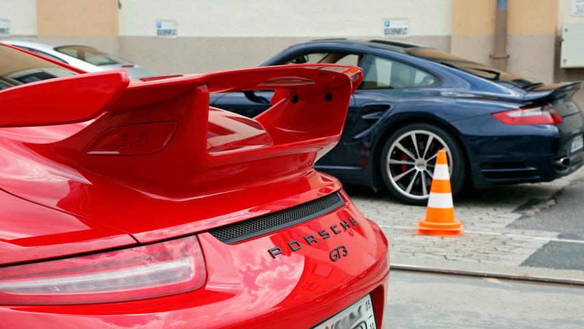 Heiße Flitzer ohne Ende: Porsche-Treffen am Nürnberger Ofenwerk