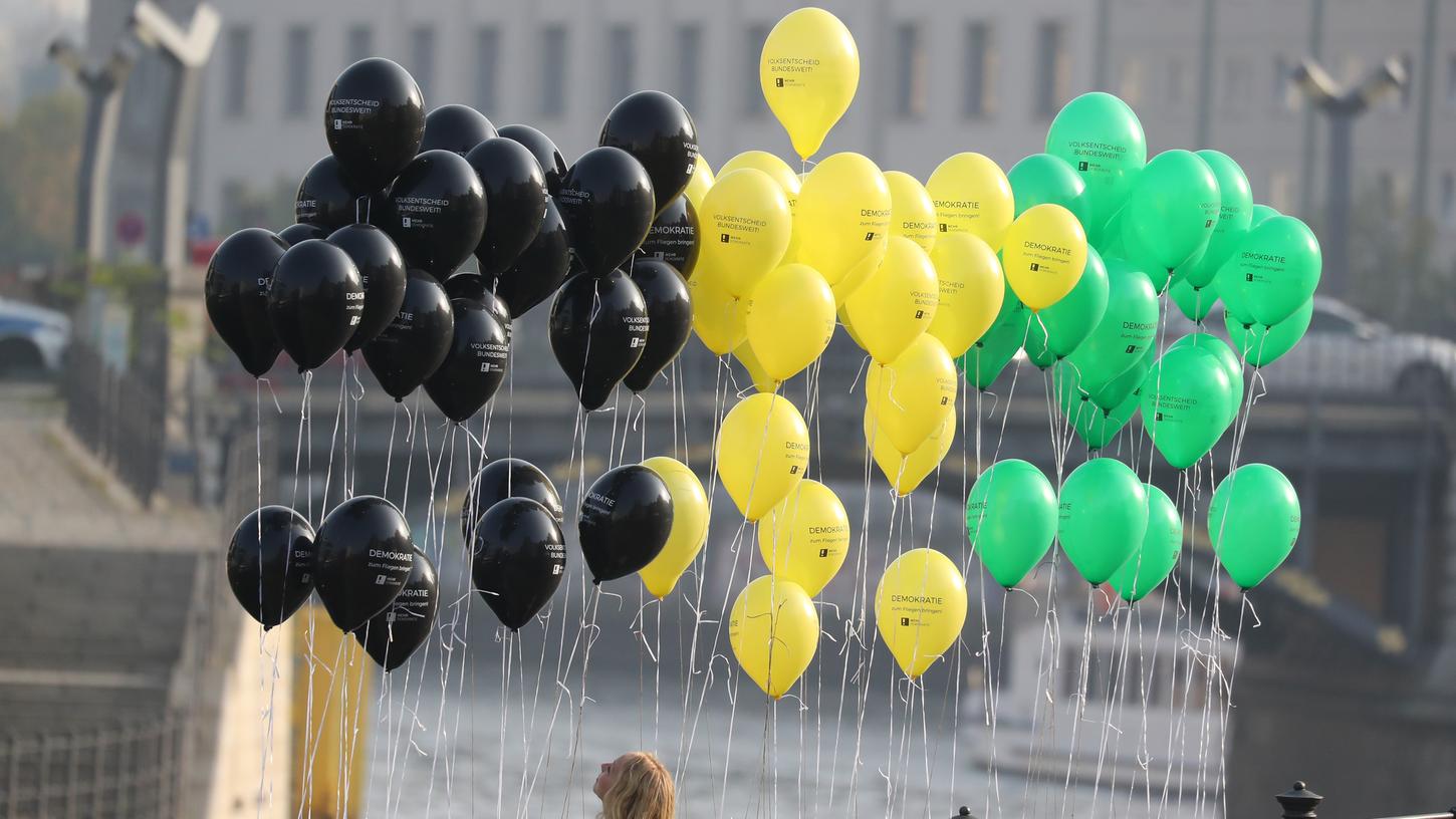 Eine Erinnerung an 2017: Damals dienten in Berlin Luftballons in den Jamaika-Farben als Dekoration.