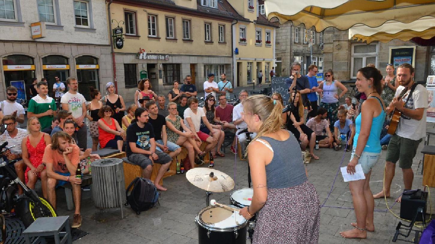 Noten und Rhythmen an allen Ecken und Enden in Erlangen