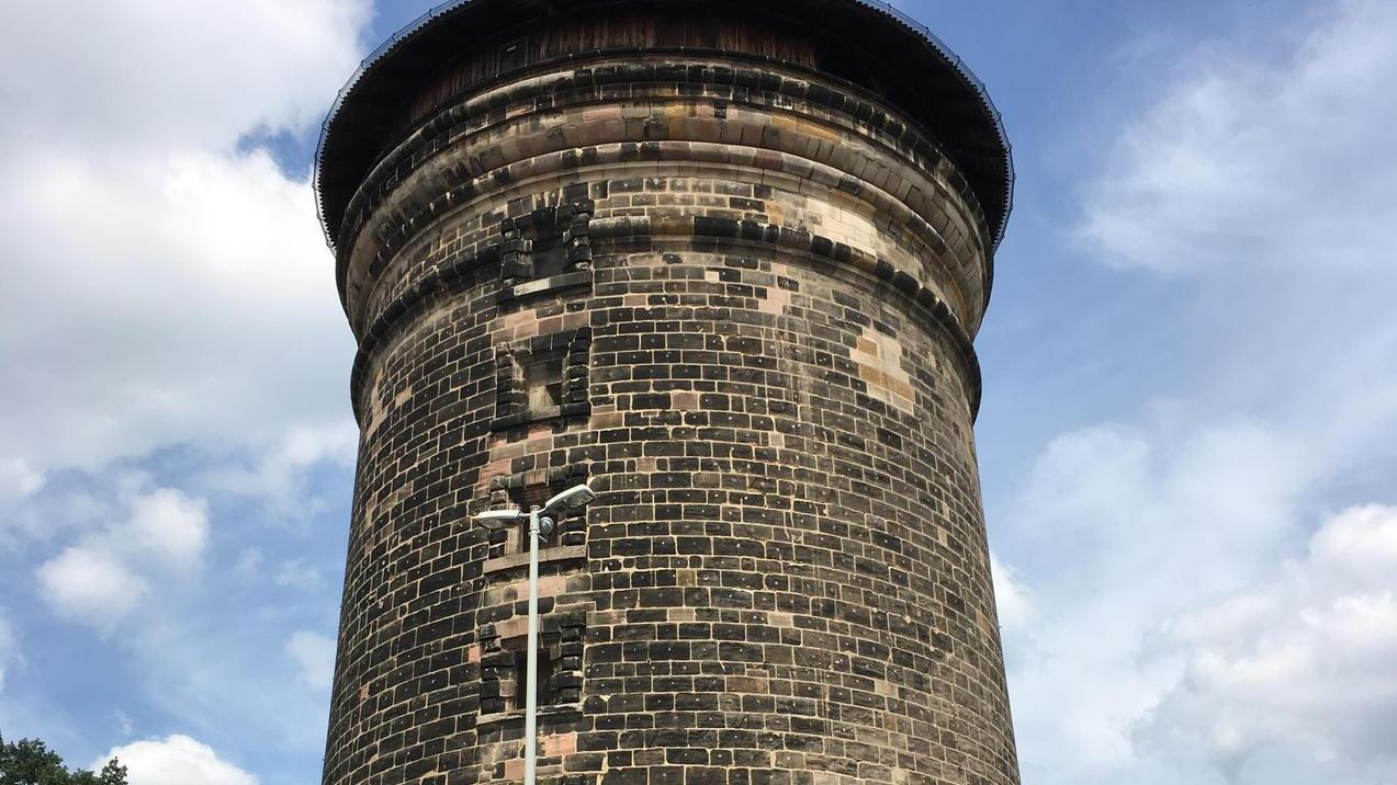 Warum ist der Laufer Torturm schon seit Jahren eingerüstet?