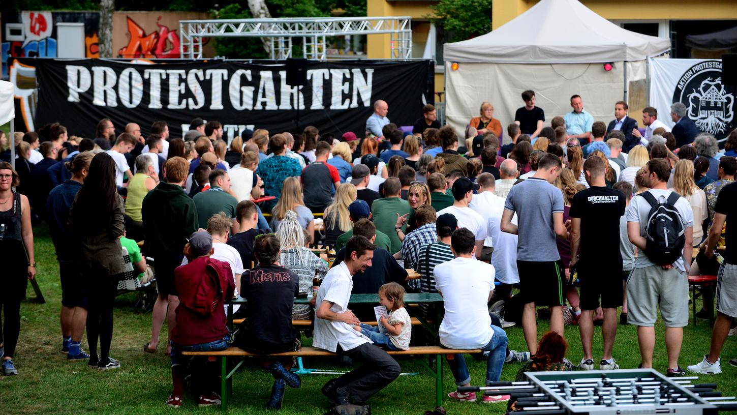 Ein selbstverwaltetes Zentrum gehörte bereits zu den Wünschen, mit denen die „Aktion Protestgarten“ die Stadtspitze im Garten des Jugendhauses Catch Up konfrontierte.