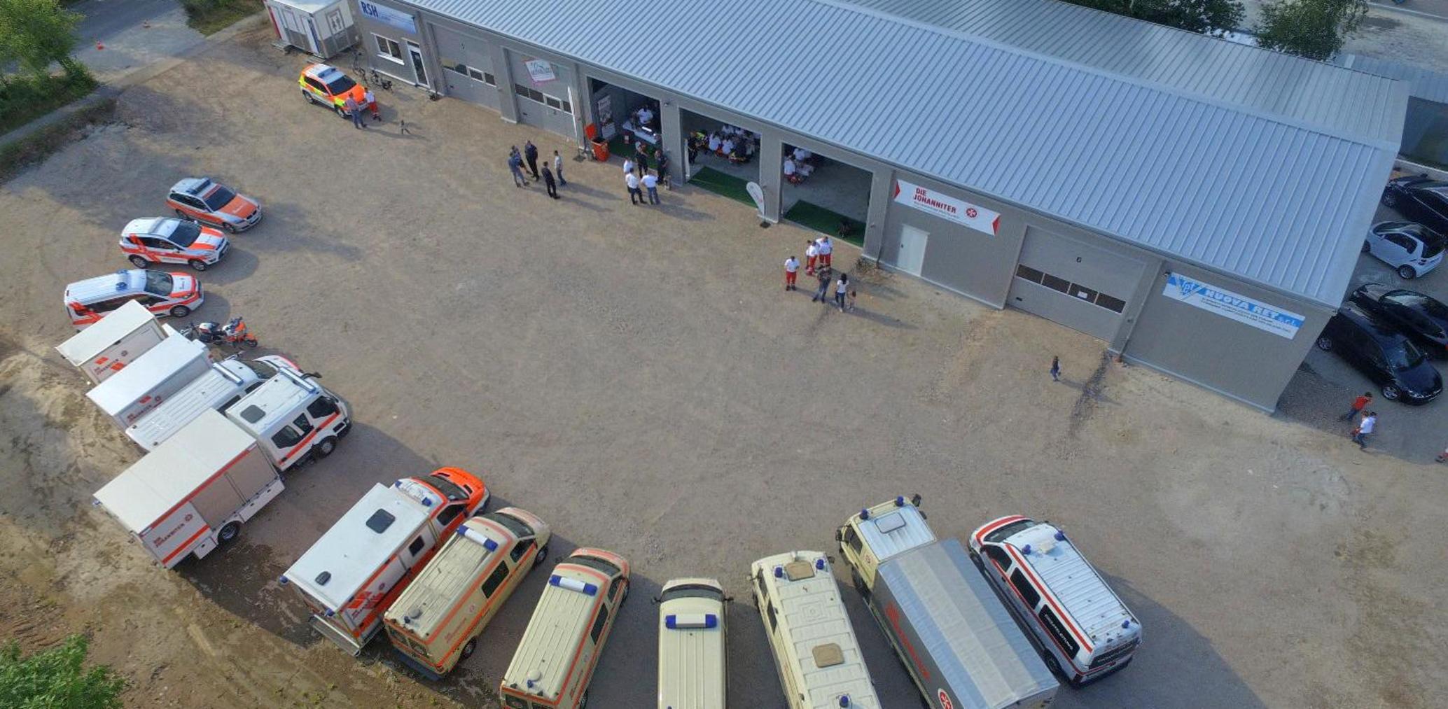 Johanniter Schwabach neue Halle und neues Fahrzeug Nordbayern