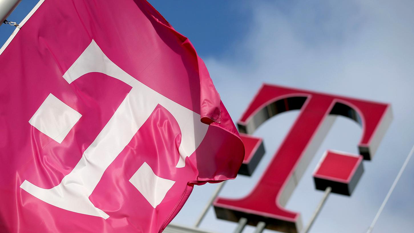 T-Systems, die IT-Tochter der Telekom, will massiv an Arbeitsplätzen einsparen.