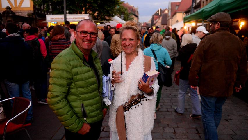 FOTO: Hans-Joachim Winckler DATUM: 22.6.2018..MOTIV: Grafflmarkt Freitagabend in der Gustavstraße und am Wagplatz