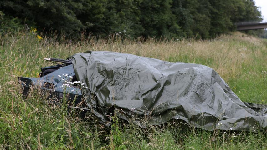 Mann stirbt bei schwerem Unfall auf der A6 nahe Ansbach