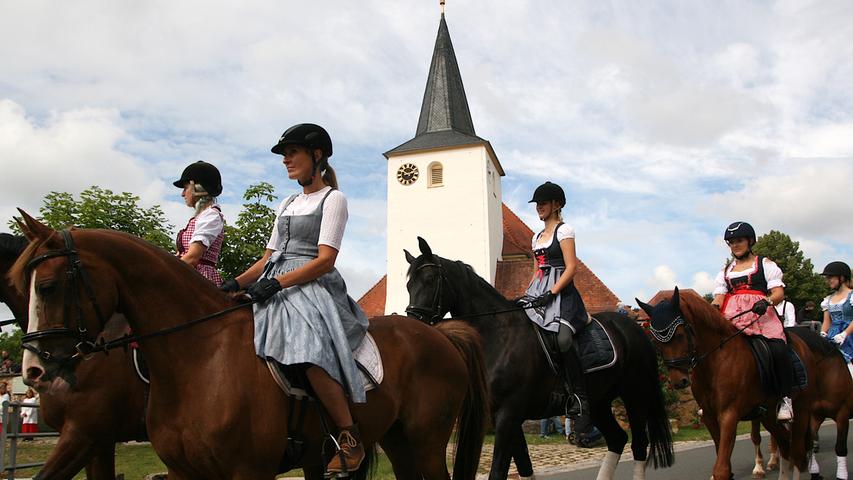 Pfarrer zu Pferde: Geistliches Gedenken beim Stephansritt in Moggast