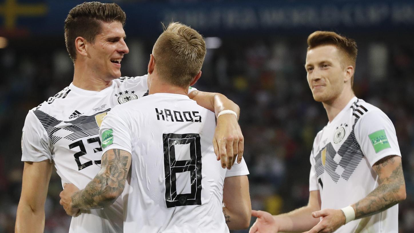 Haben sie auch gegen Südkorea Grund zum Jubeln? Mario Gomez, Toni Kroos und Marco Reus.