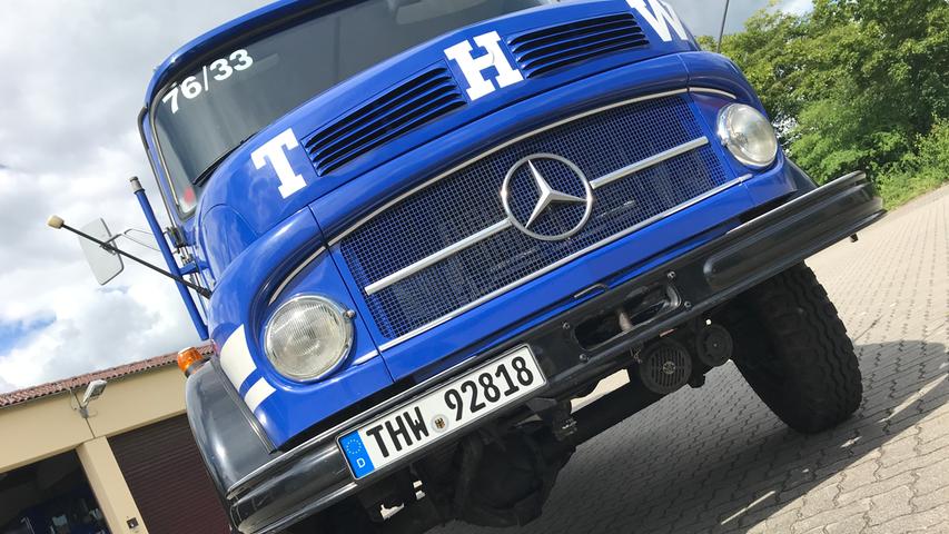 Der Mercedes-Benz Kurzhauber vom Typ 911 wurde 1978 gebaut und tut seitdem zuverlässig Dienst in Hilpoltstein.