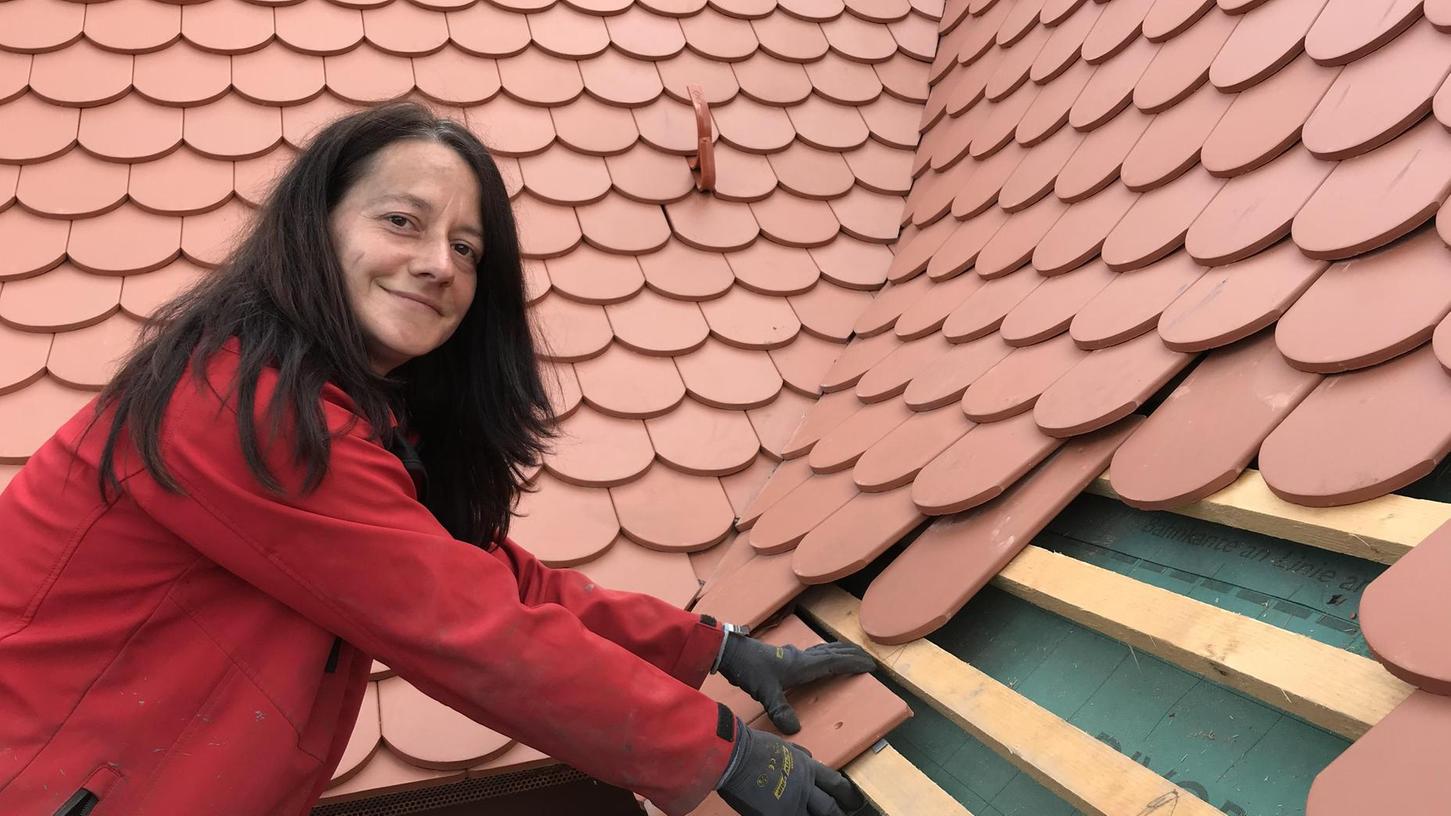 Warum eine Kölnerin in Franken Dachdeckerin lernt