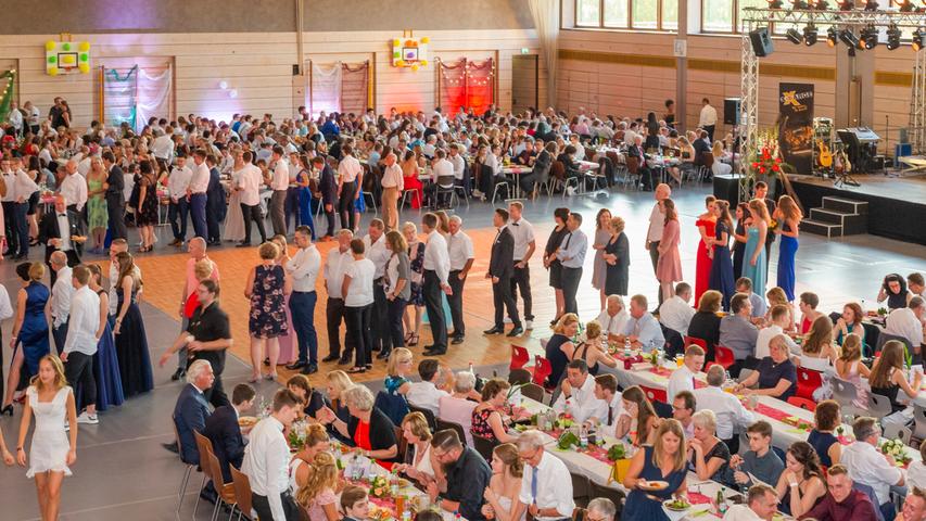 Tanzen, Feiern, Abi: Die Sause am Gymnasium Herzogenaurach