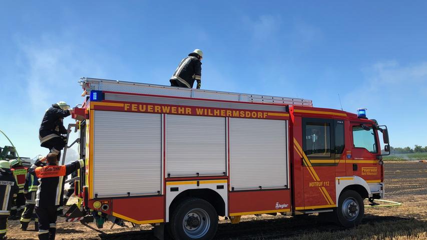 Ackerbrand in Eschenbach: 60 Retter kämpfen gegen die Flammen