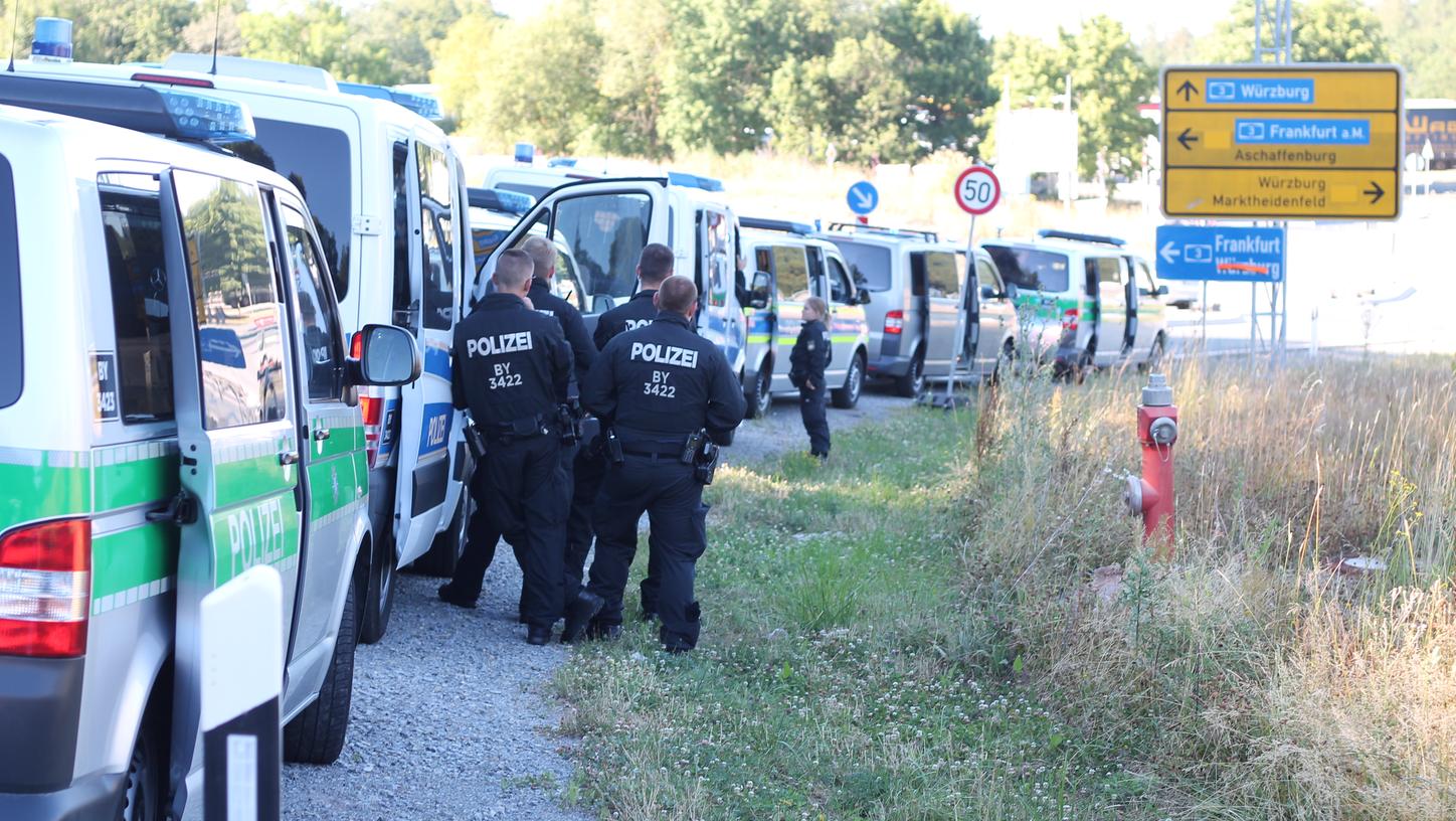 Sprengstoffverdacht: Polizei riegelte A3-Raststätte ab