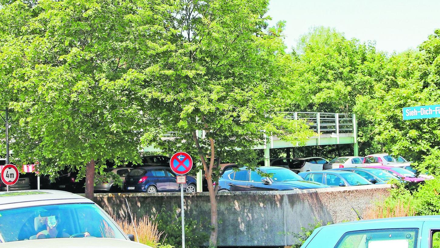 Parkhäuser in Roth: Sind 50 Cent für die erste Stunde zu viel?