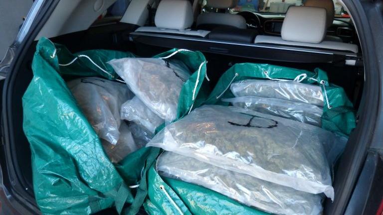 Erlanger Polizei findet 22 Kilo Marihuana in Kofferraum